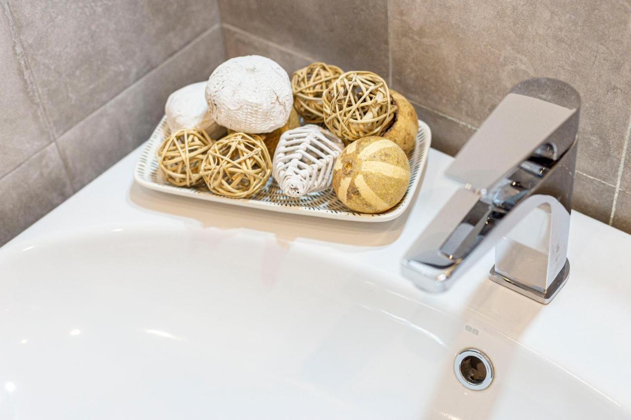 Pregiata Camera Con Bagno Privato - Blu Di Persia トリエステ エクステリア 写真